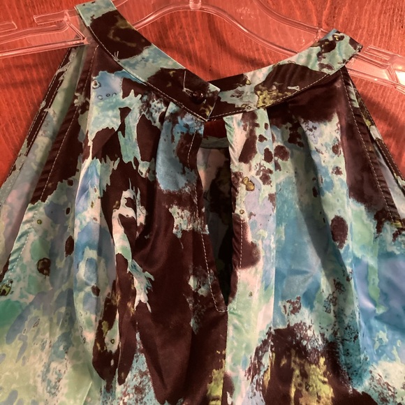 Halter style tank. - Picture 3 of 4